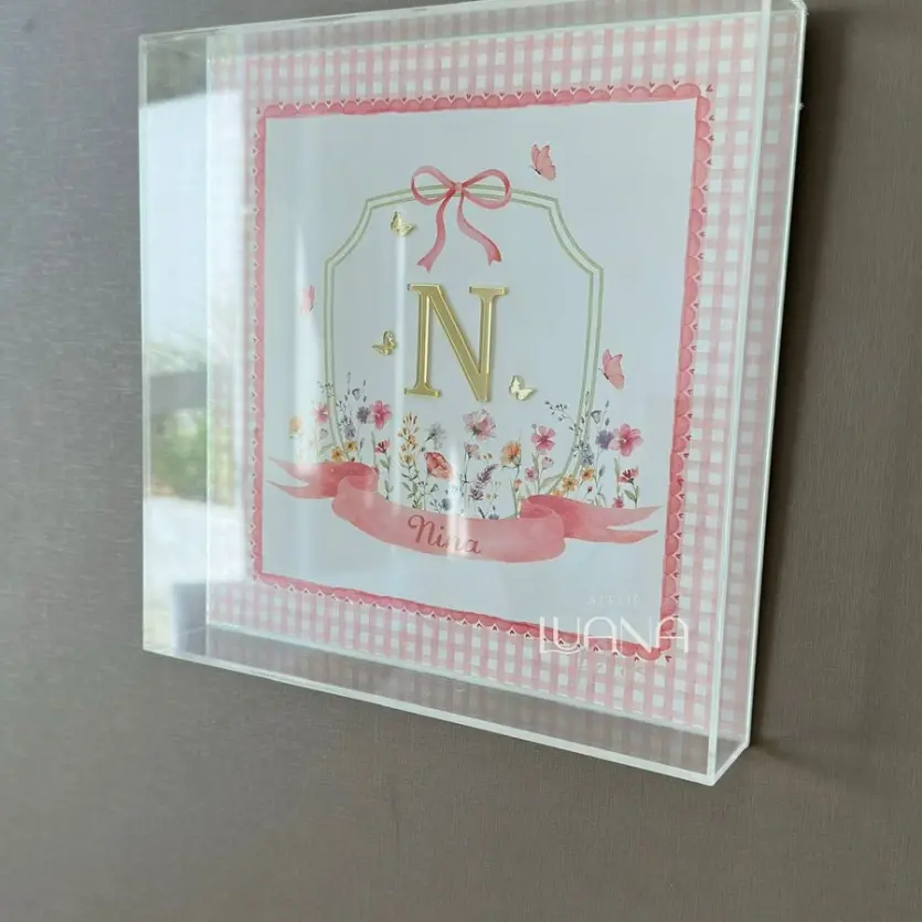 Porta maternidade Nina acrílico 25x25